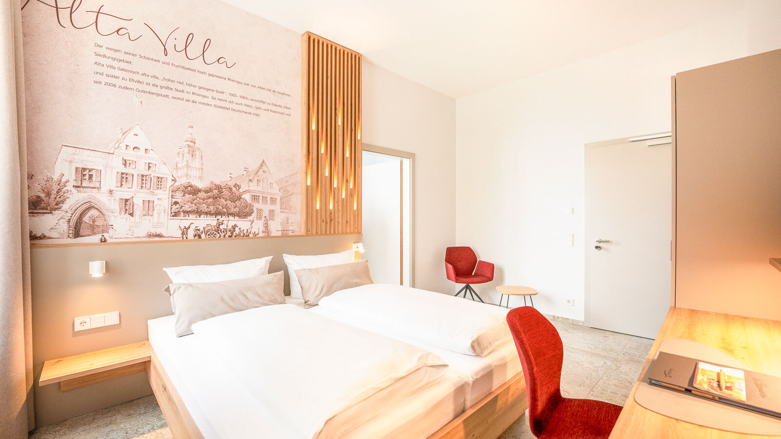 Helles Zimmer mit modernem Design.